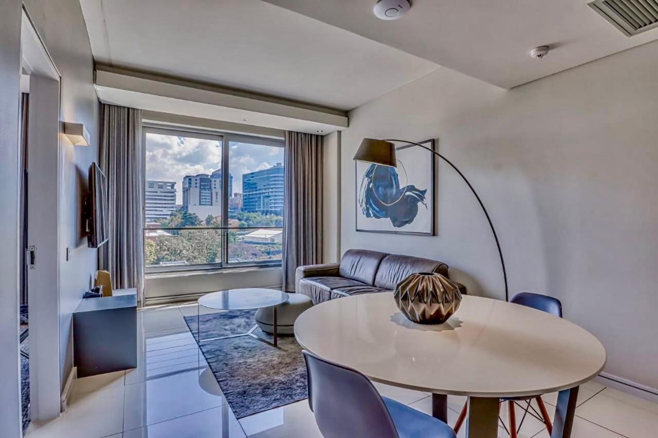 Hotel Apartment In Sandton Private Unit Γιοχάνεσμπουργκ Εξωτερικό φωτογραφία